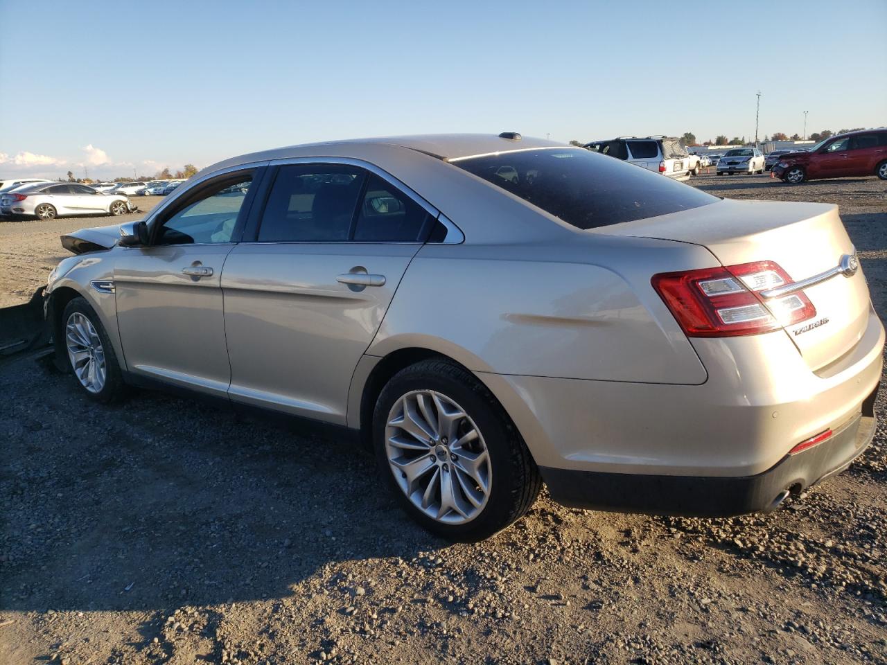 2018 Ford Taurus - Image 2