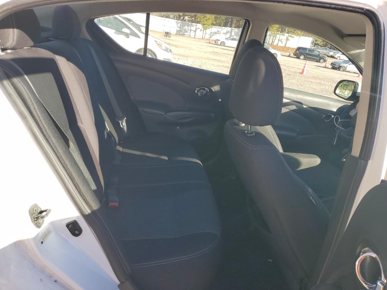 2014 Nissan Versa - Image 10