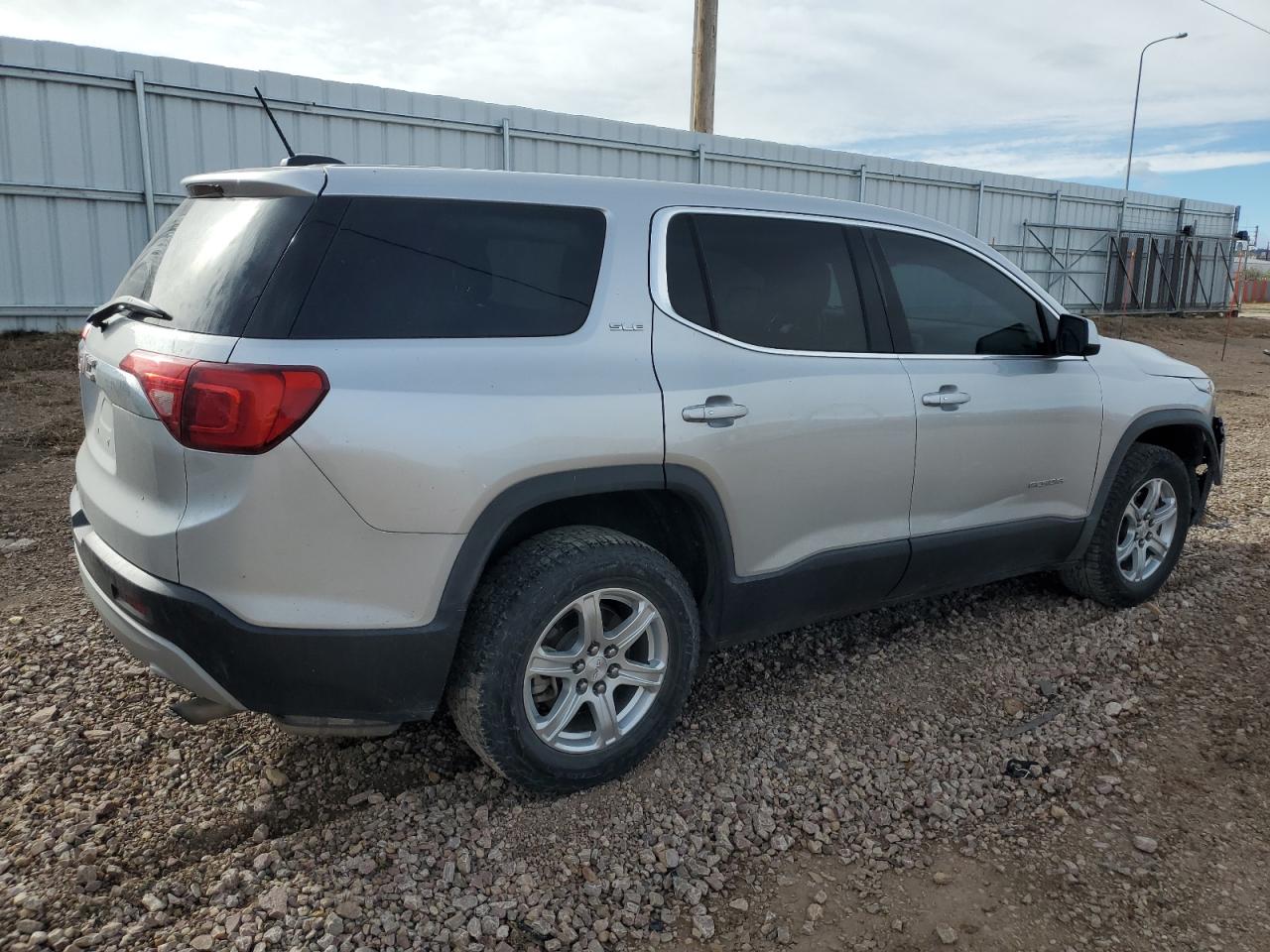 2017 GMC Acadia - Image 3