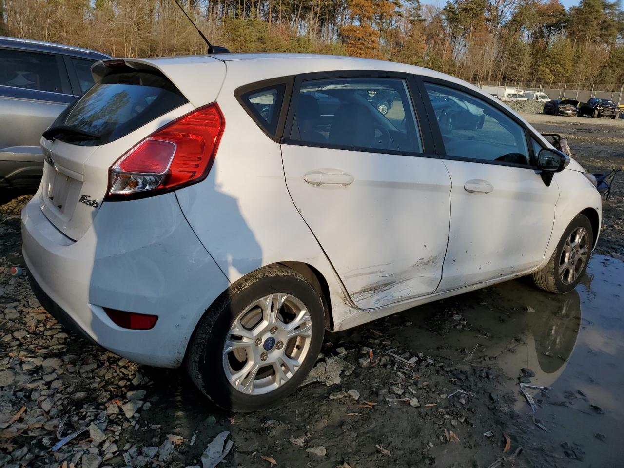 2015 Ford Fiesta - Image 3