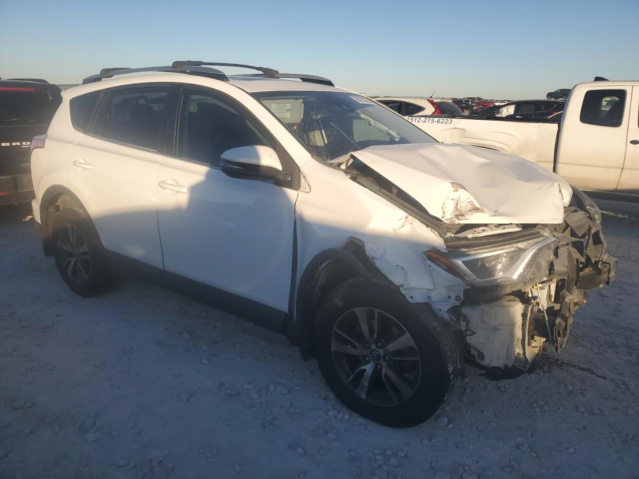 2018 Toyota RAV 4 - Image 4