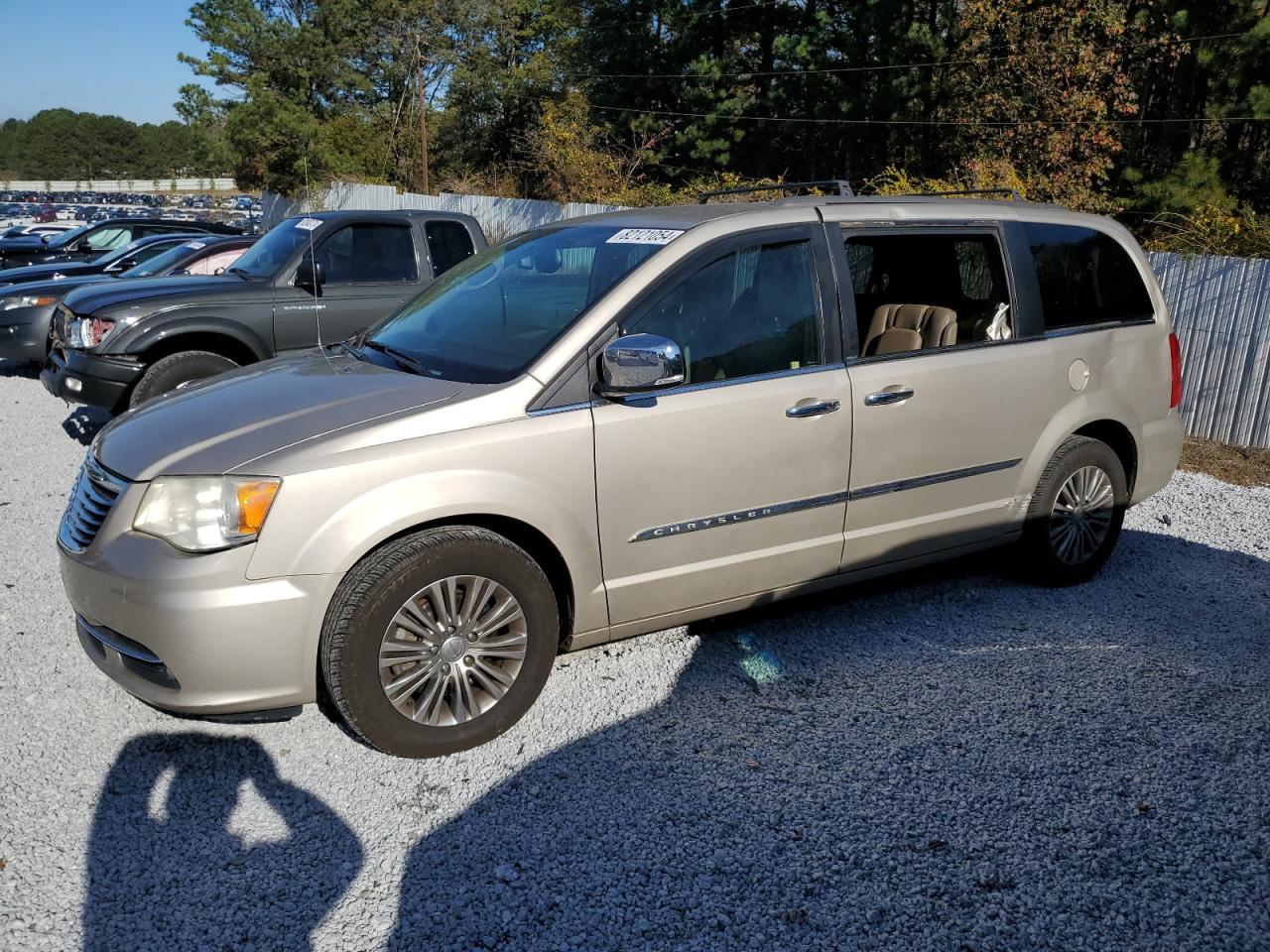 2014 Chrysler Town & Country - Image 1