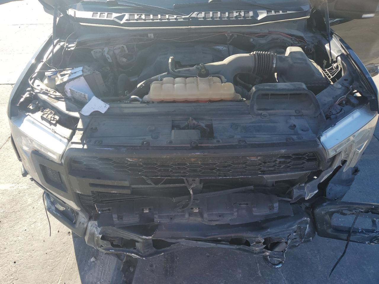 2018 Ford F-150 - Image 12