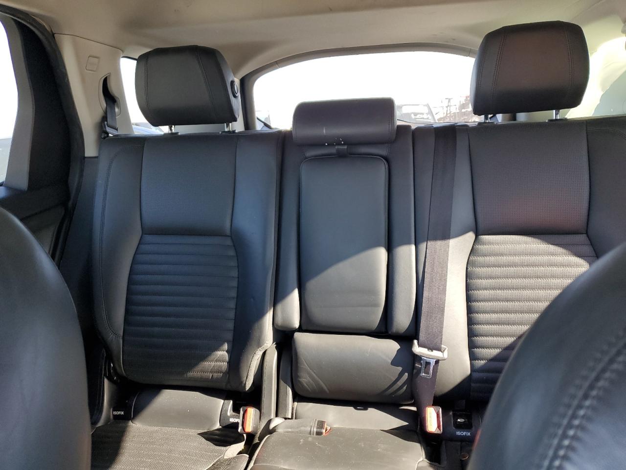 2015 Land Rover Discovery - Image 10