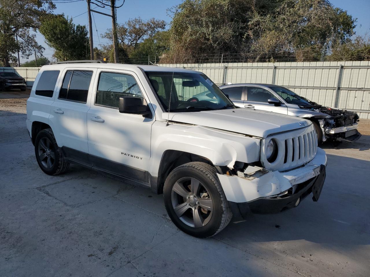 VIN 1C4NJPFA9ED822890 2014 JEEP PATRIOT no.4