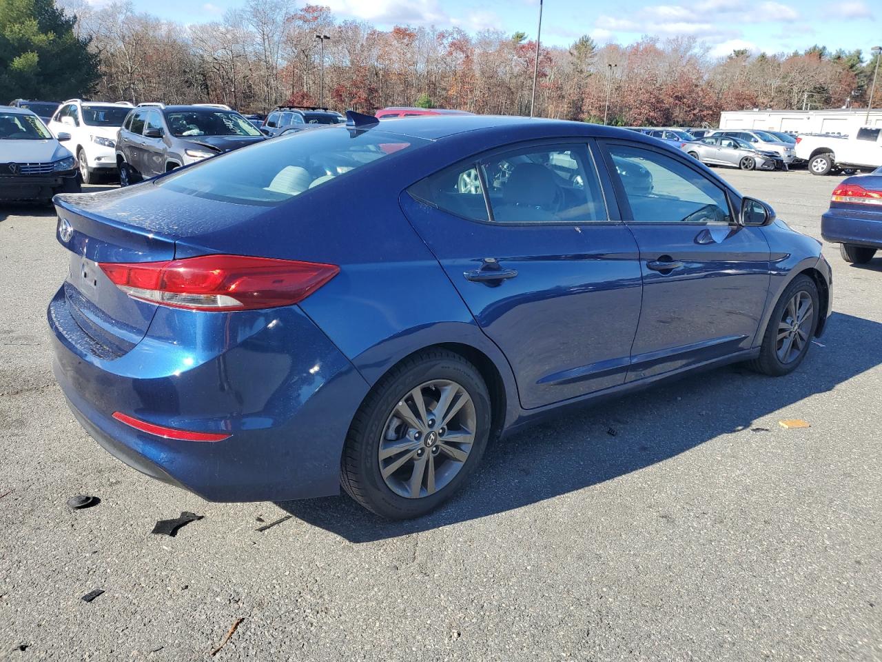 2018 Hyundai Elantra - Image 3