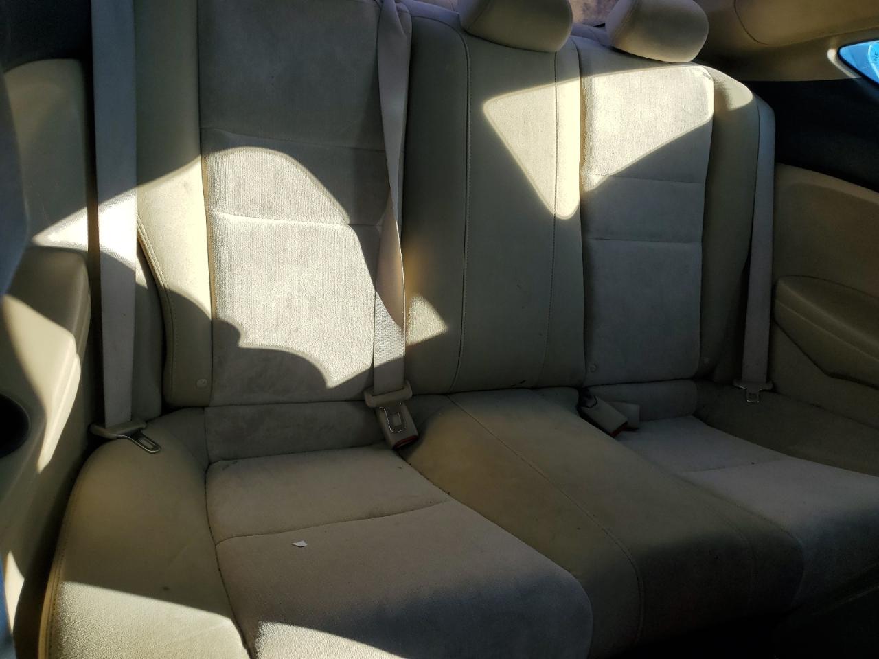 2010 Honda Accord - Image 10
