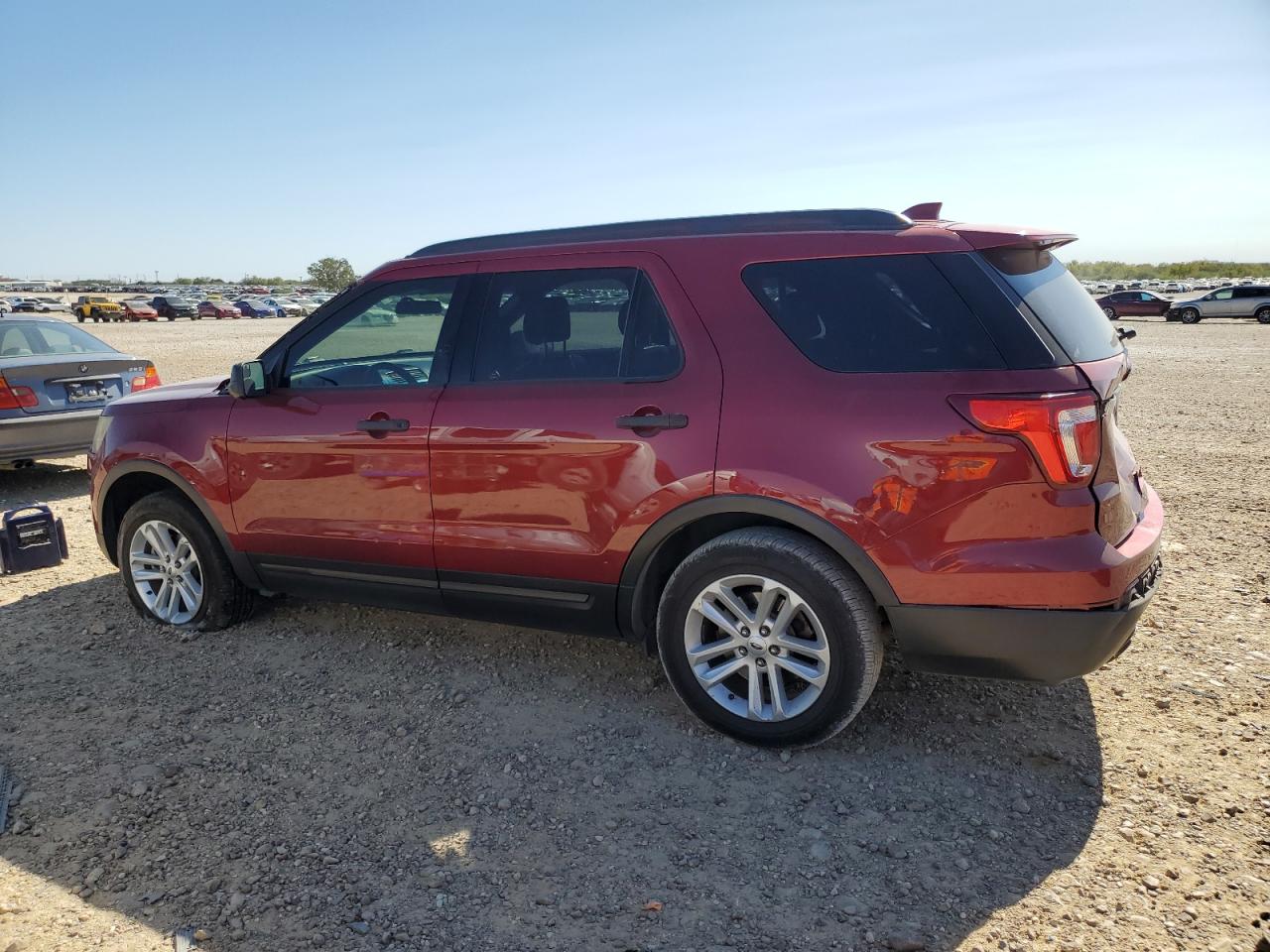2016 Ford Explorer - Image 2