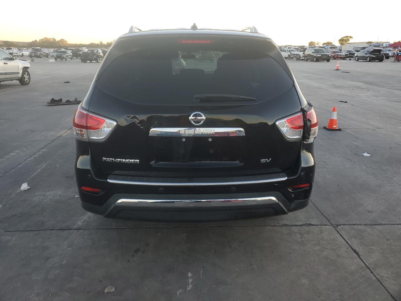 2014 Nissan Pathfinder S VIN: 5N1AR2MN1EC725474 Lot: 79304544