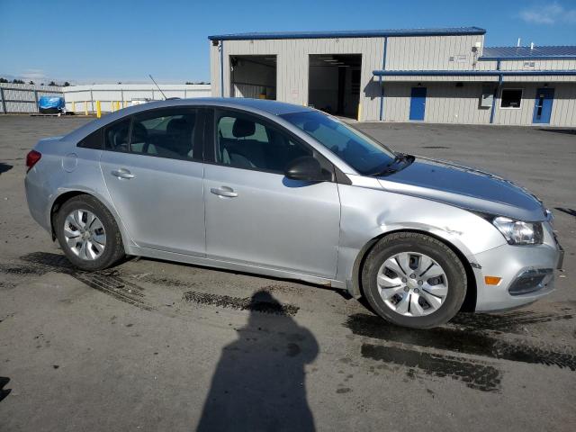 Sedans CHEVROLET CRUZE 2015 Srebrny