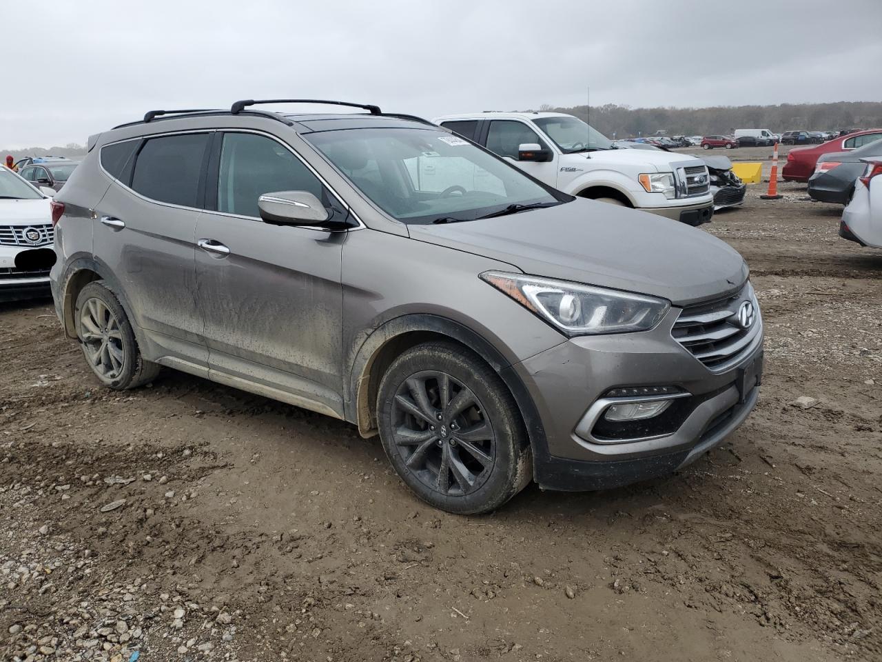 2018 Hyundai Santa Fe - Image 4