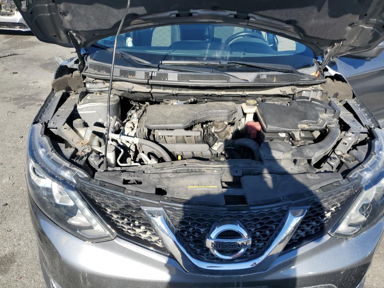 2018 Nissan Rogue - Image 12