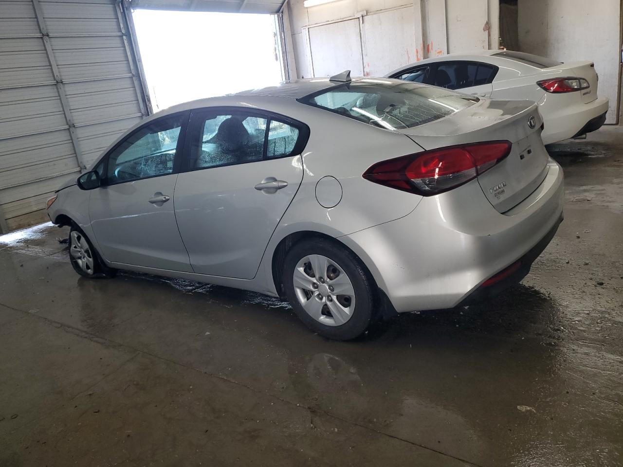 2018 Kia Forte - Image 2
