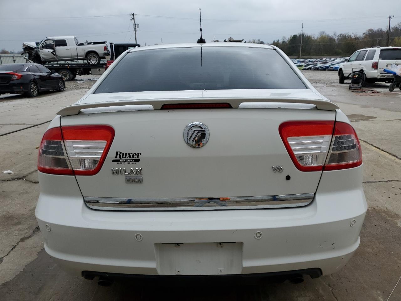 2009 Mercury Milan - Image 6