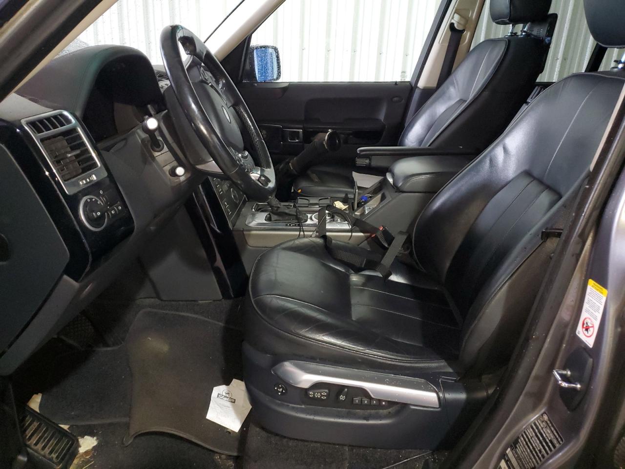 2011 Land Rover Range Rover - Image 7