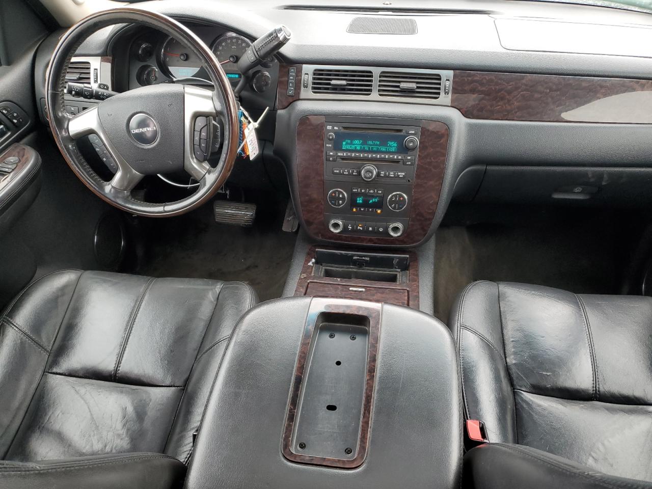 2007 GMC Yukon - Image 8