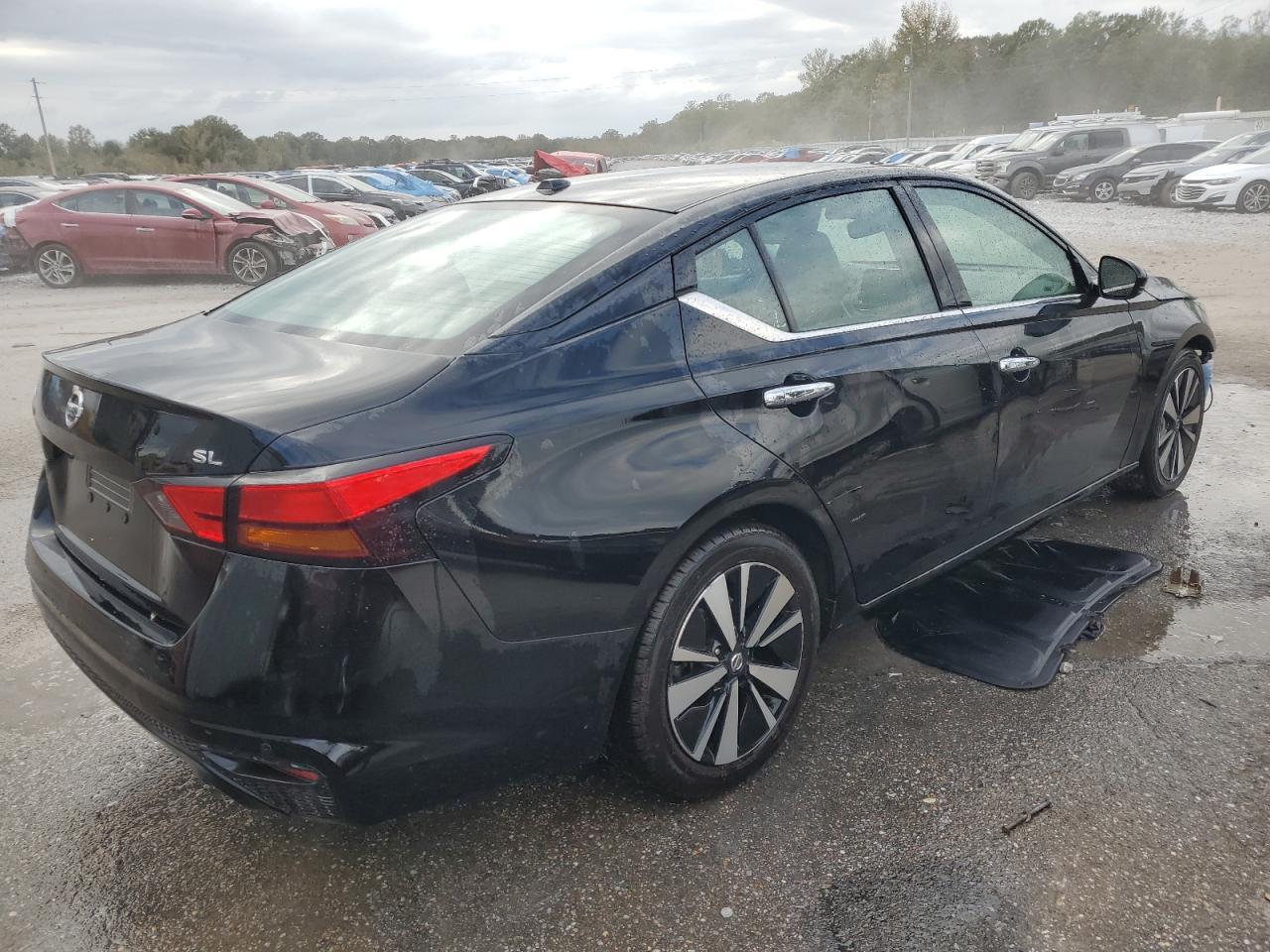 2019 Nissan Altima - Image 3