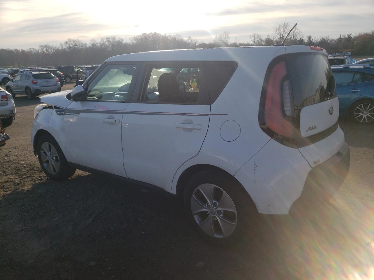 2016 Kia Soul - Image 2