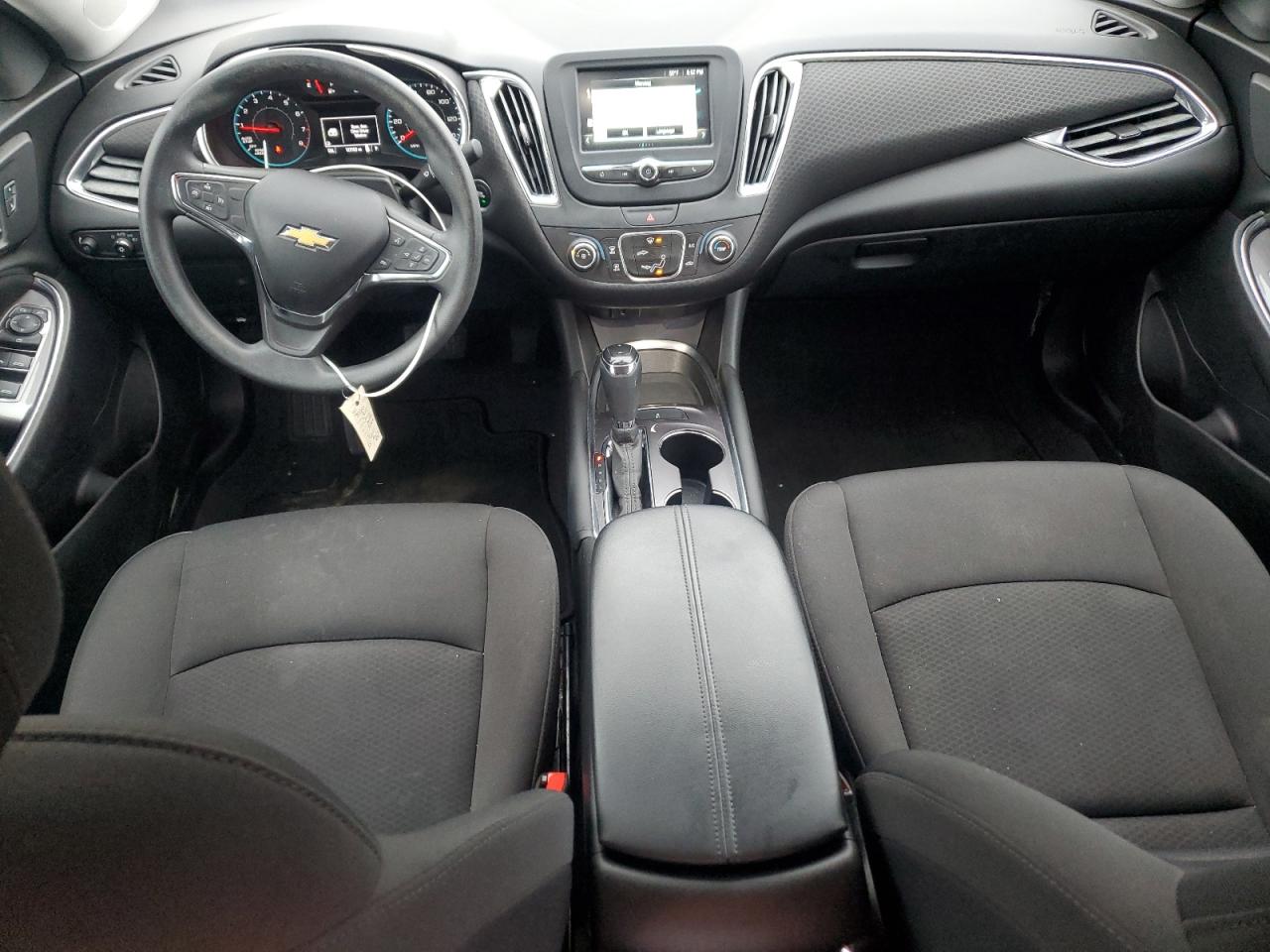 2018 Chevrolet Malibu - Image 8