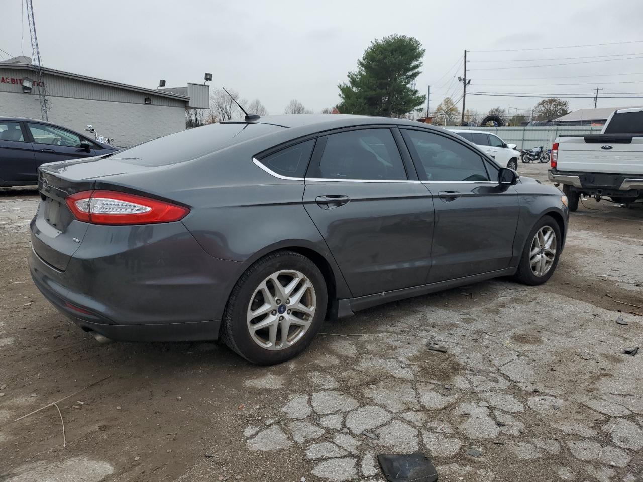 2016 Ford Fusion - Image 3