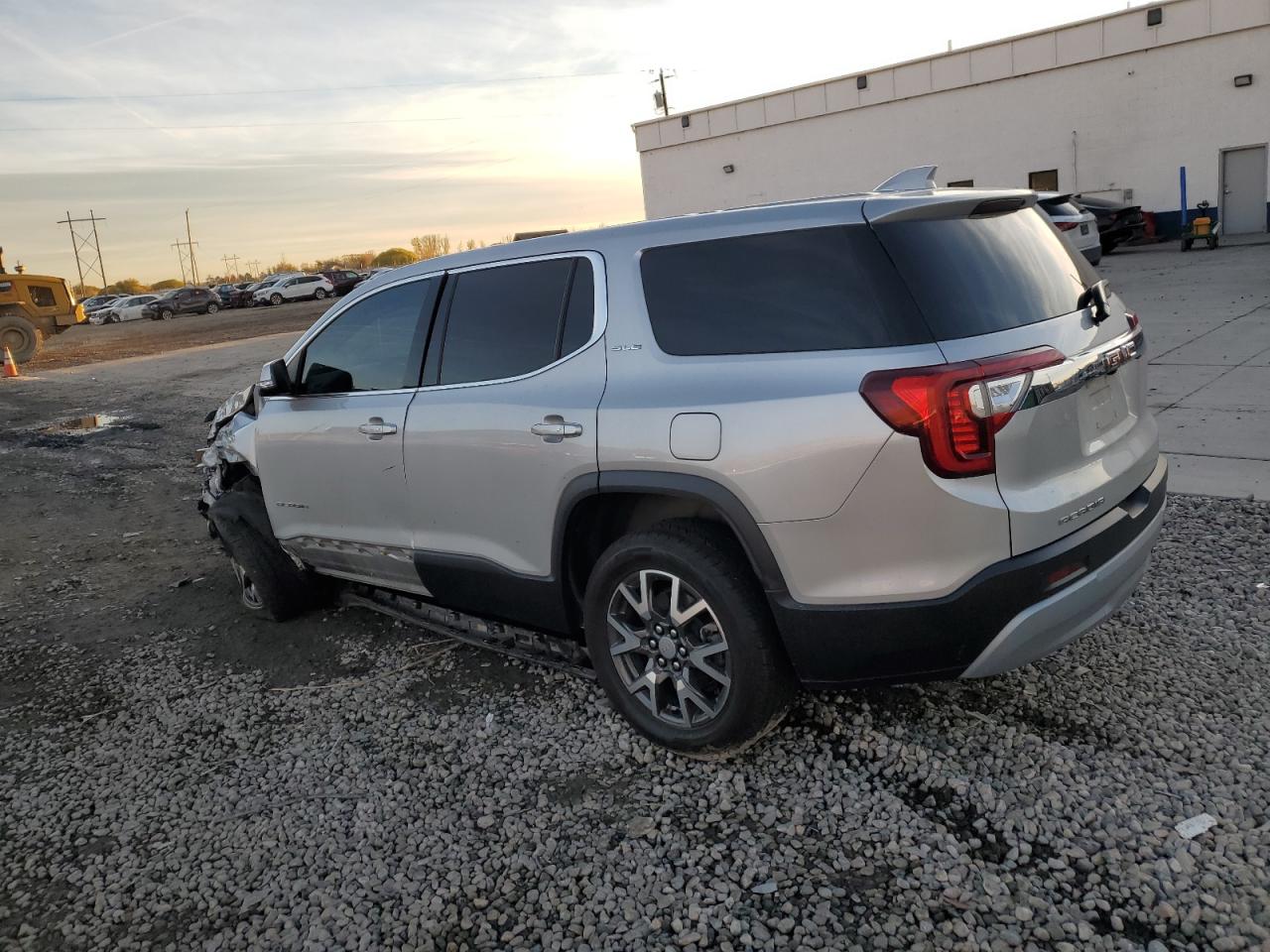 2020 GMC Acadia - Image 2