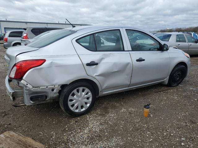  NISSAN VERSA 2016 Srebrny