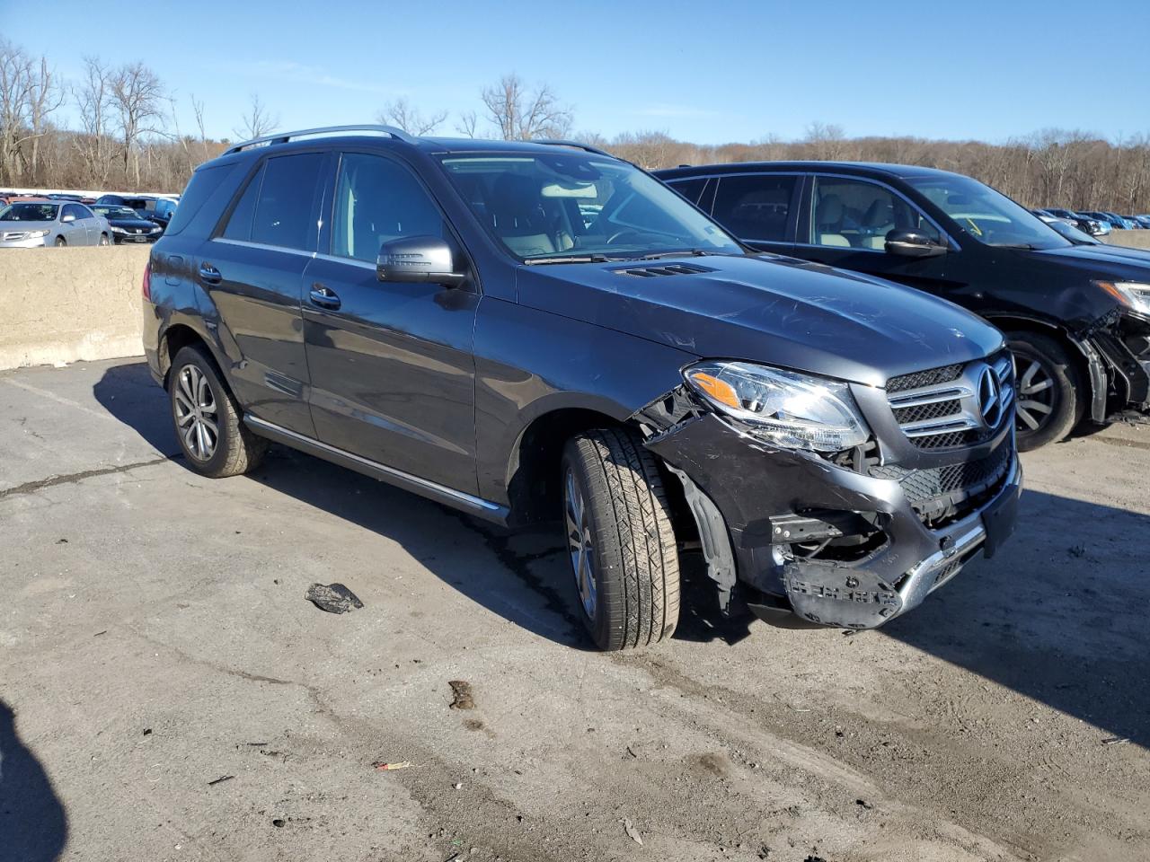 VIN 4JGDA5HB9GA627622 2016 MERCEDES-BENZ GLE-CLASS no.4