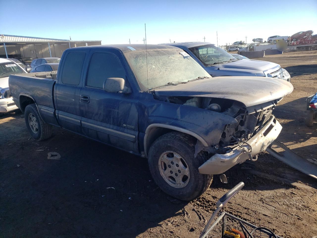 2000 Chevrolet Silverado - Image 4