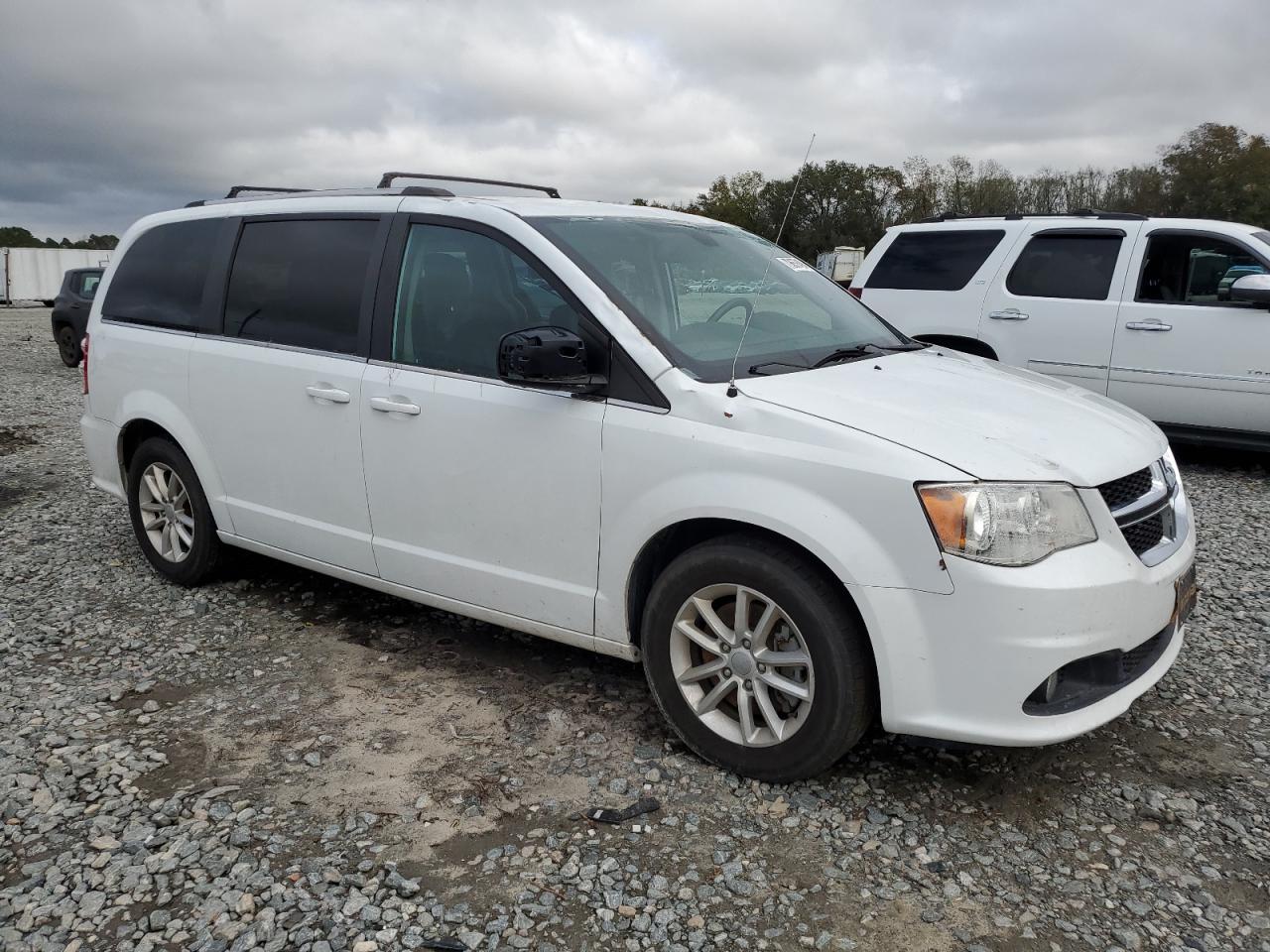 2019 Dodge Caravan - Image 4