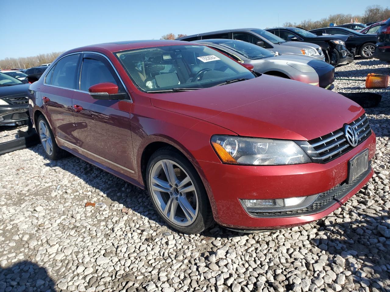 VIN 1VWCV7A3XFC044348 2015 VOLKSWAGEN PASSAT no.4