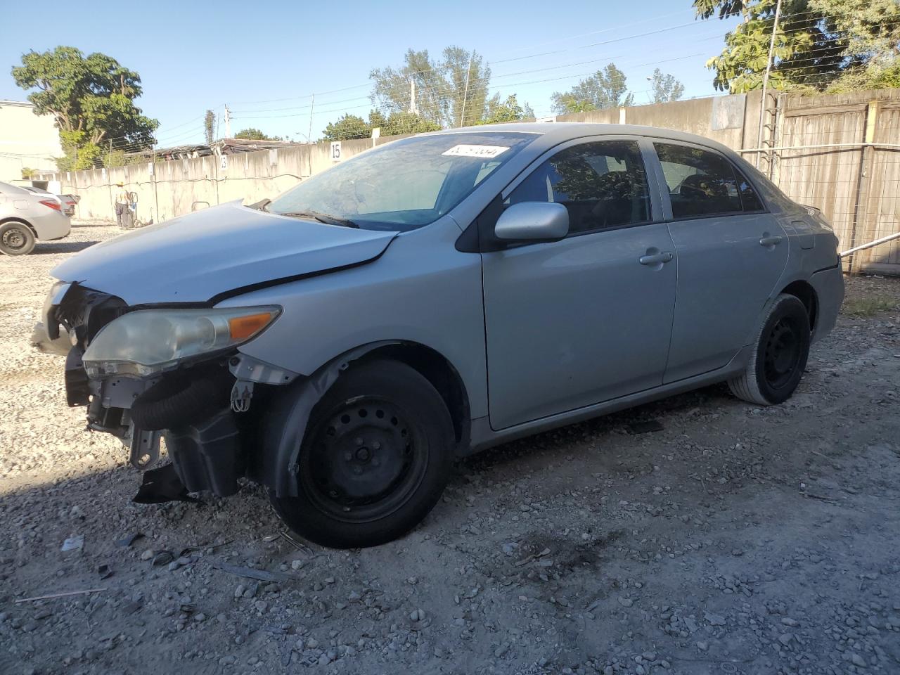 VIN 2T1BU4EE3DC017119 2013 TOYOTA COROLLA no.1