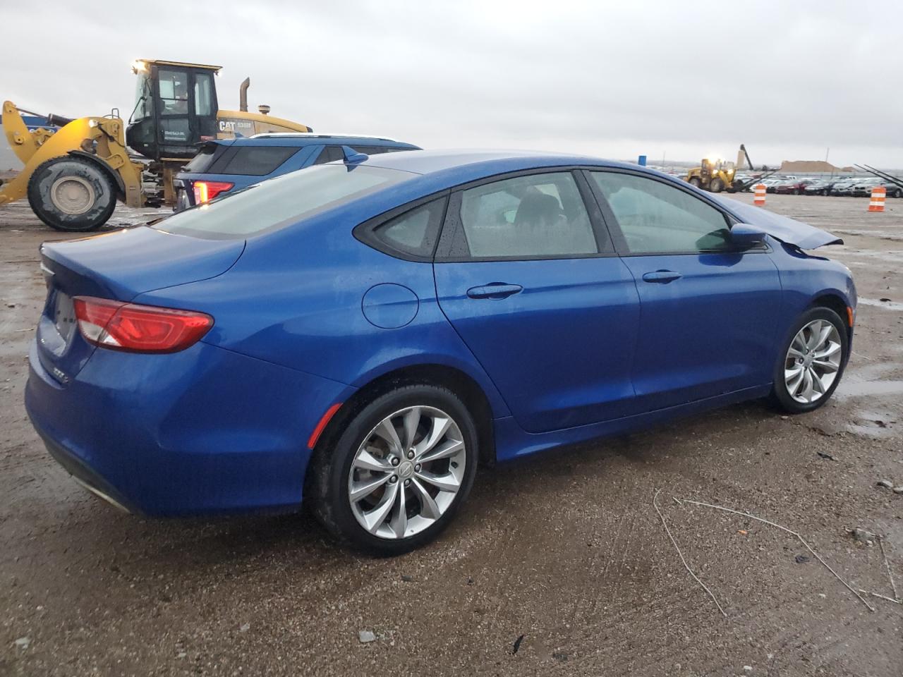 2015 Chrysler 200 - Image 3