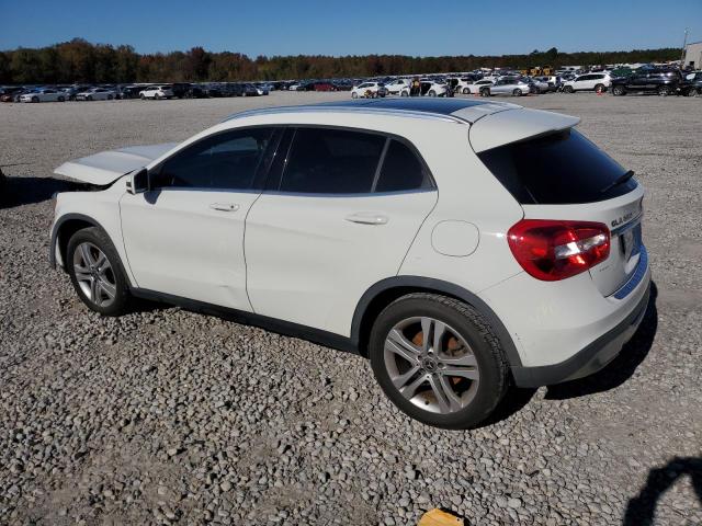  MERCEDES-BENZ GLA-CLASS 2018 Biały