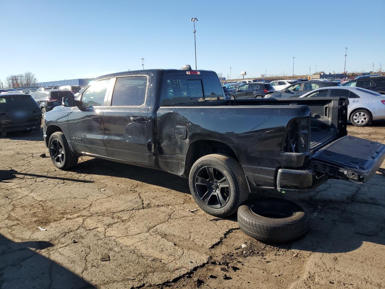 2022 RAM 1500 - Image 2