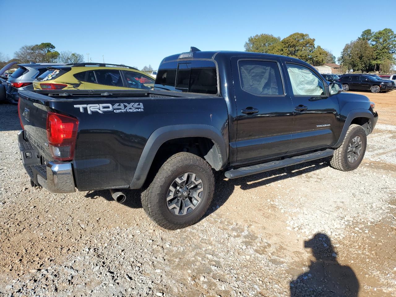 VIN 3TMCZ5AN5JM132583 2018 TOYOTA TACOMA no.3