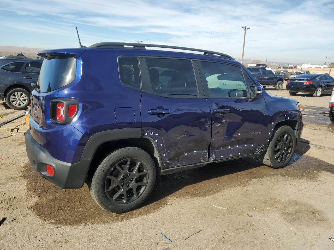 VIN ZACNJABB2KPK60112 2019 JEEP RENEGADE no.3