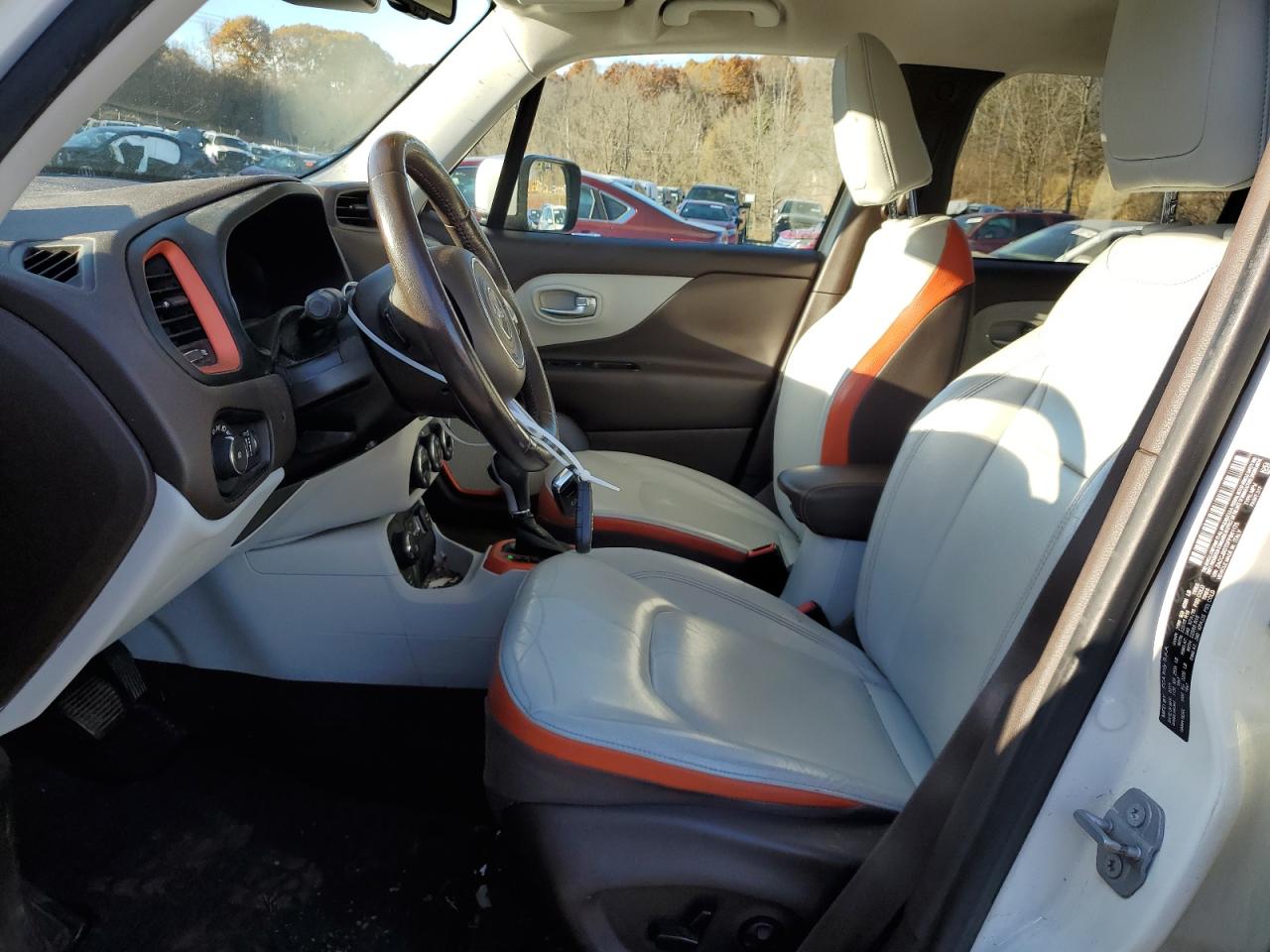 2015 Jeep Renegade - Image 7