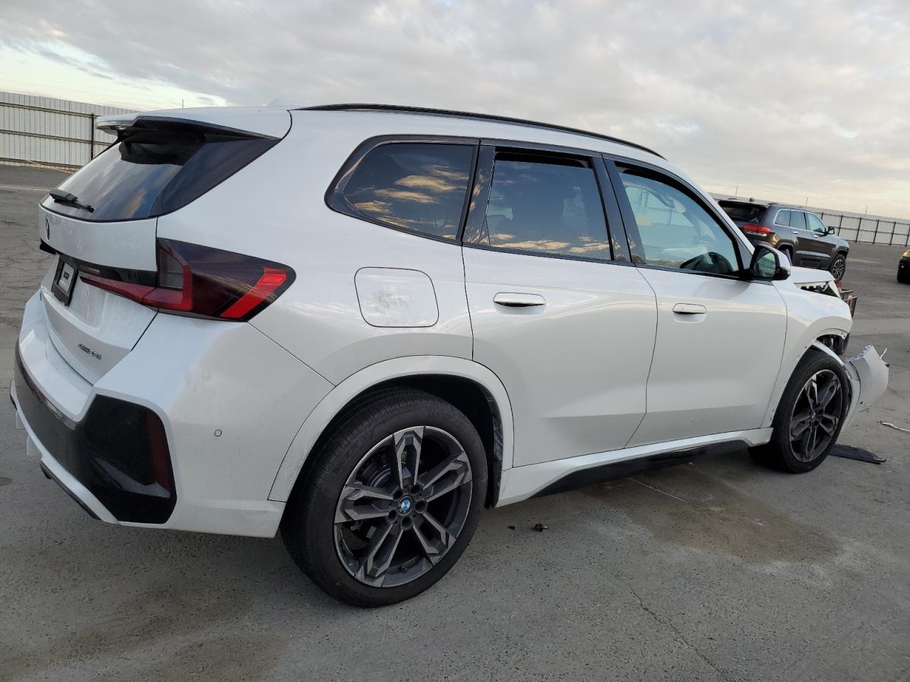 2023 BMW X1 - Image 3