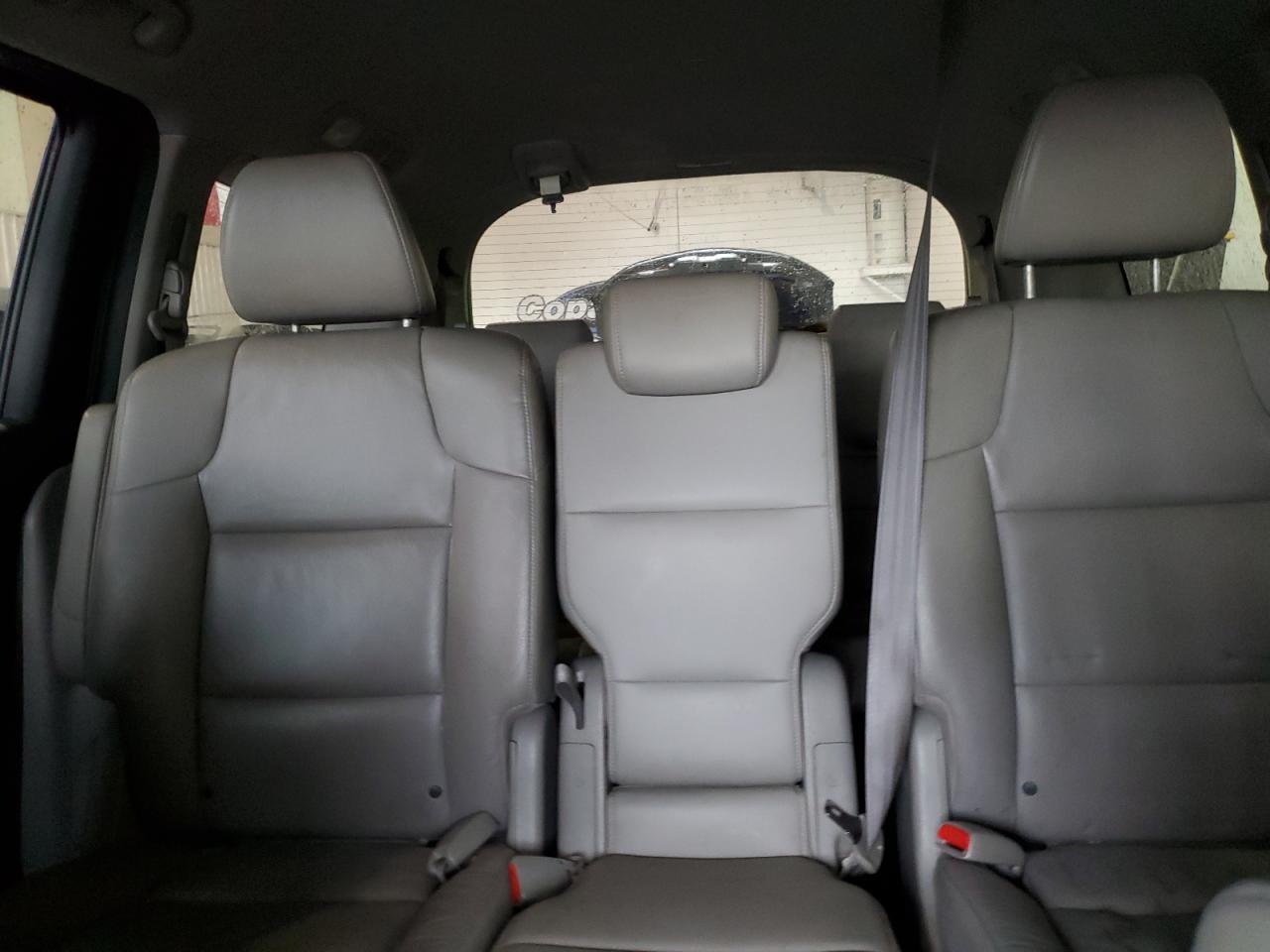 2012 Honda Odyssey - Image 10