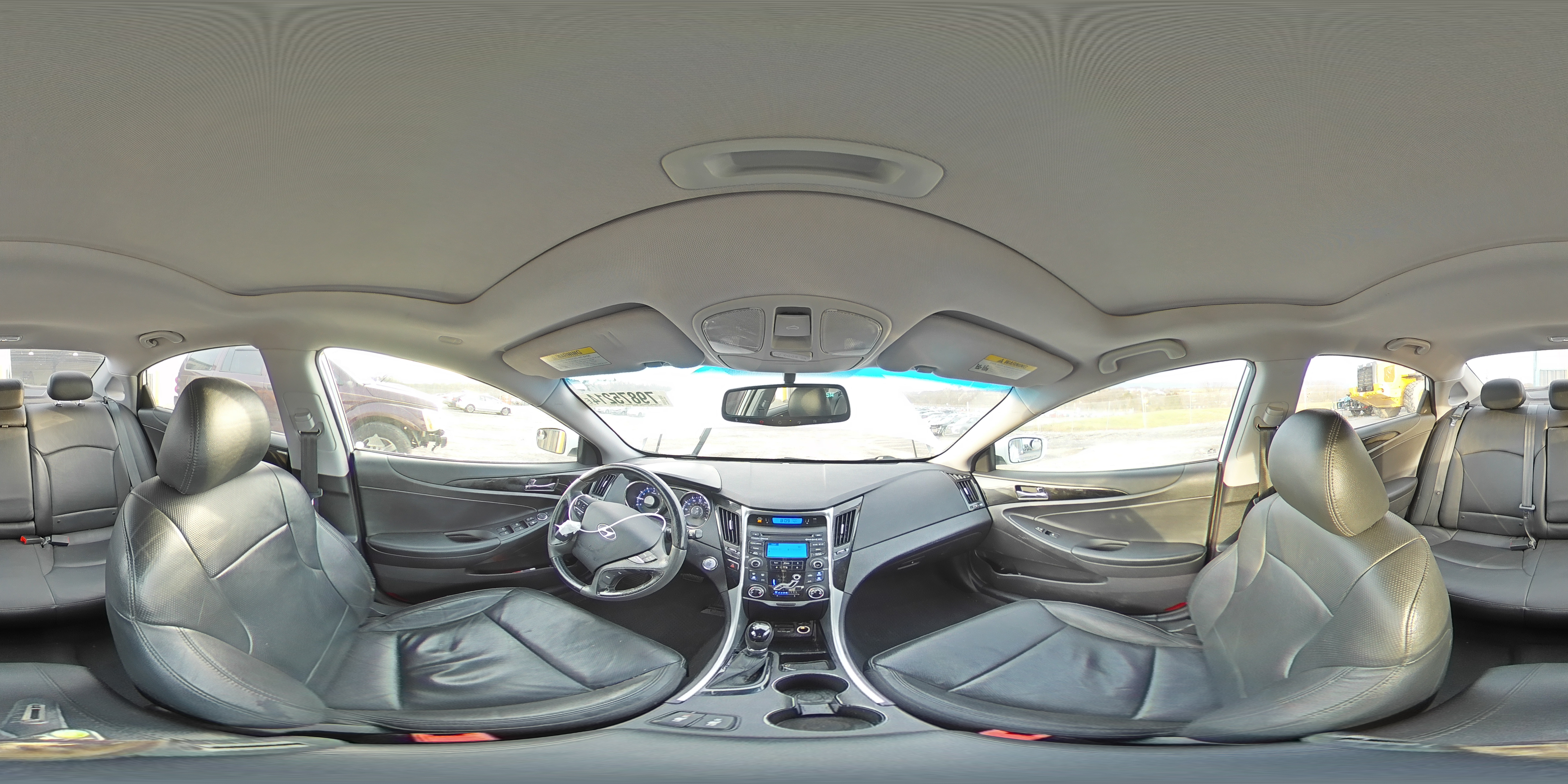 2013 Hyundai Sonata - Image 13