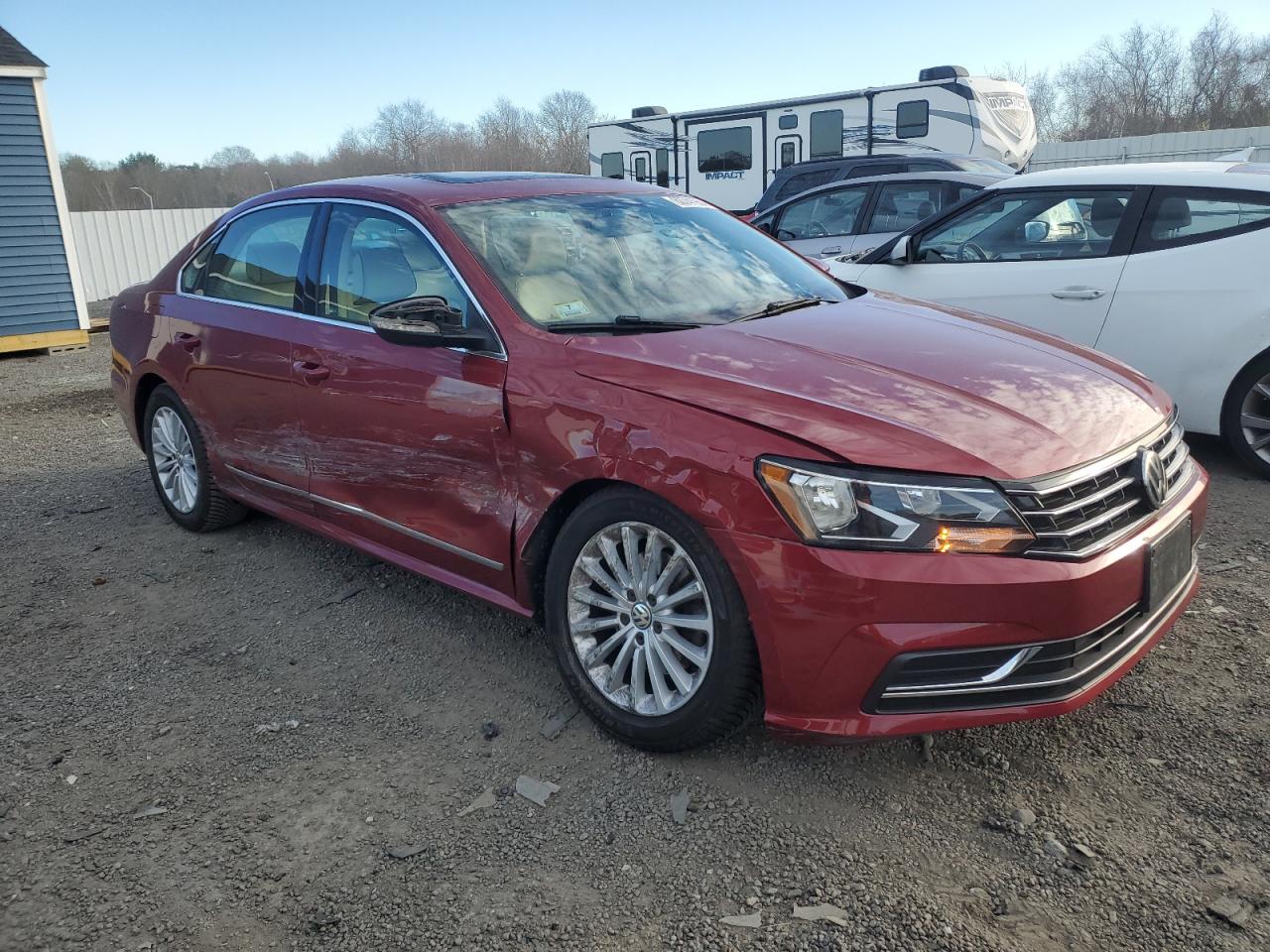 2016 Volkswagen Passat - Image 4