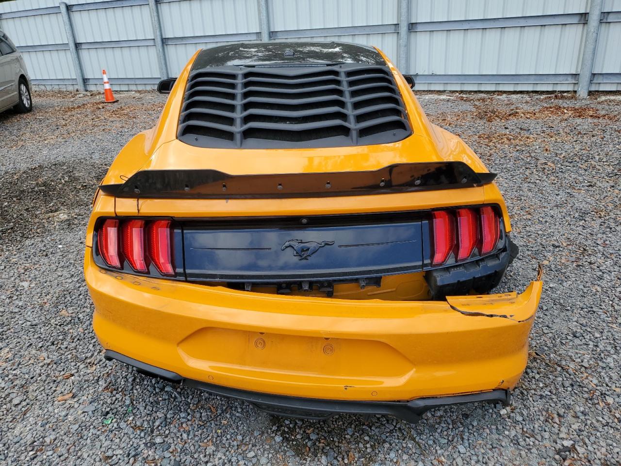 2019 Ford Mustang - Image 6