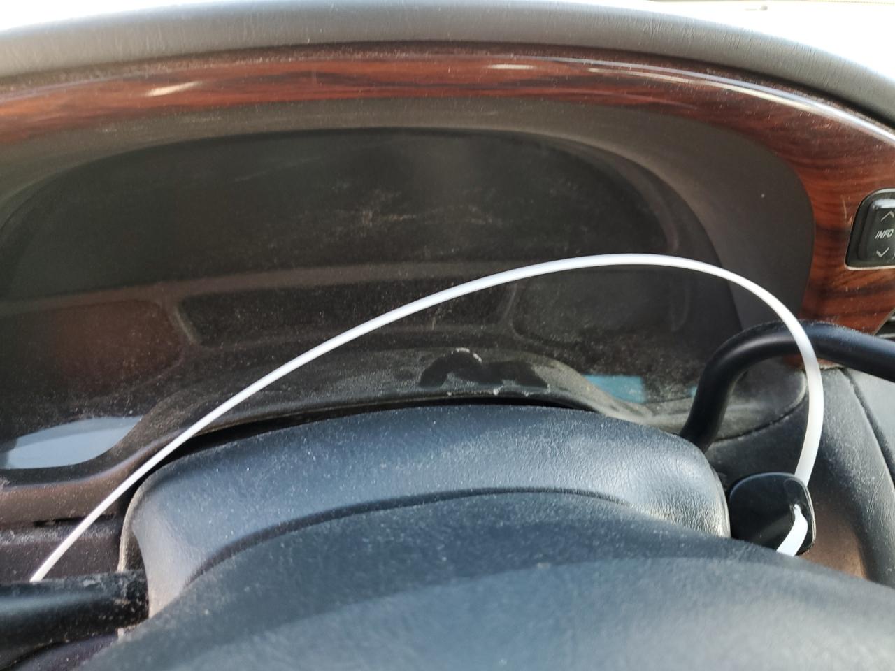 2003 Cadillac De Ville - Image 9