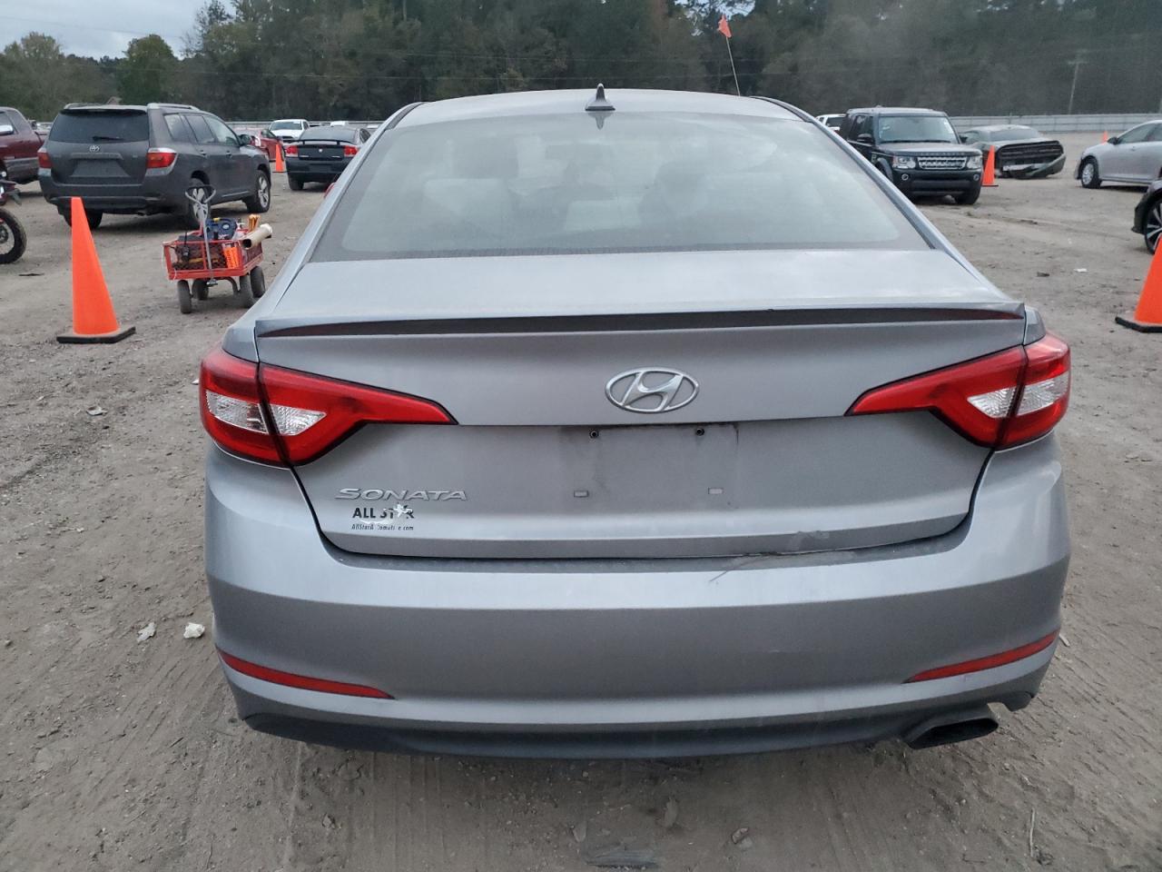2017 Hyundai Sonata - Image 6