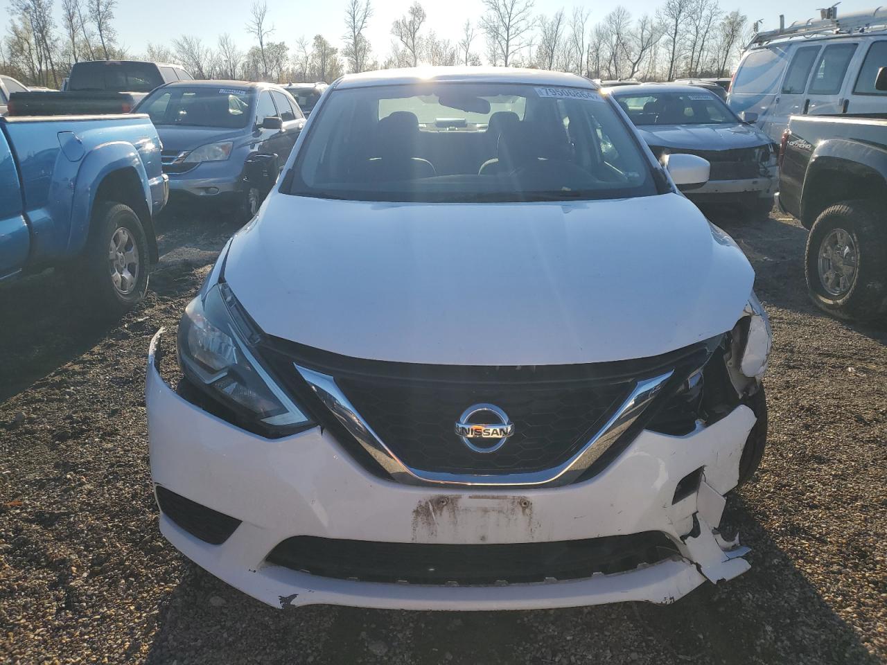 2018 Nissan Sentra - Image 5