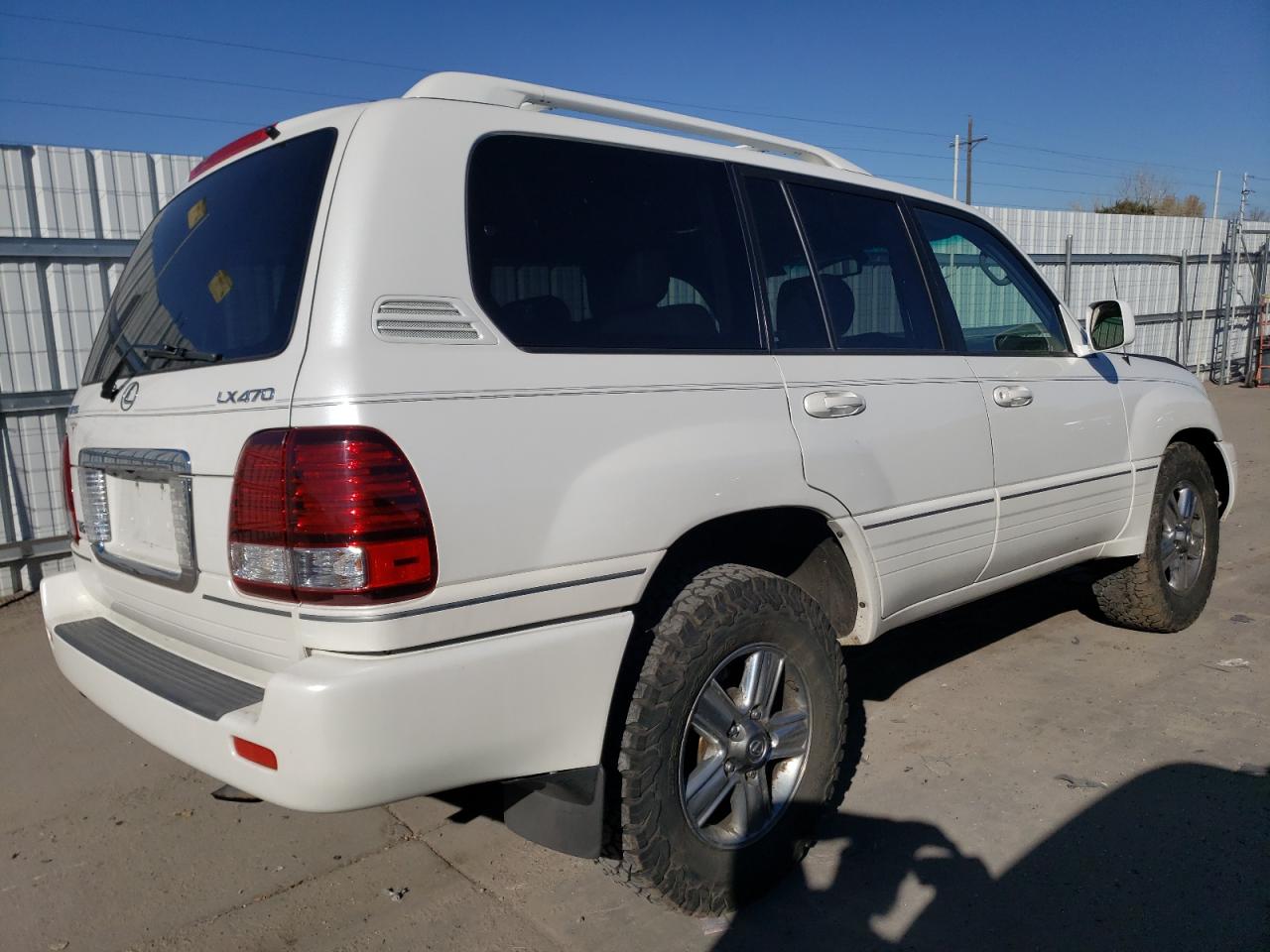2006 Lexus LX - Image 3