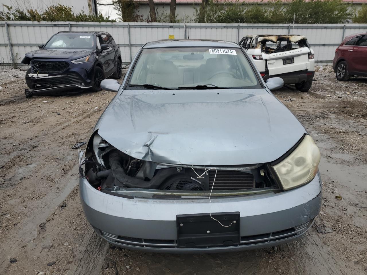 2003 Saturn LW - Image 5