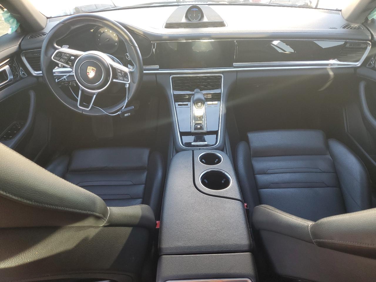 2019 Porsche Panamera - Image 8