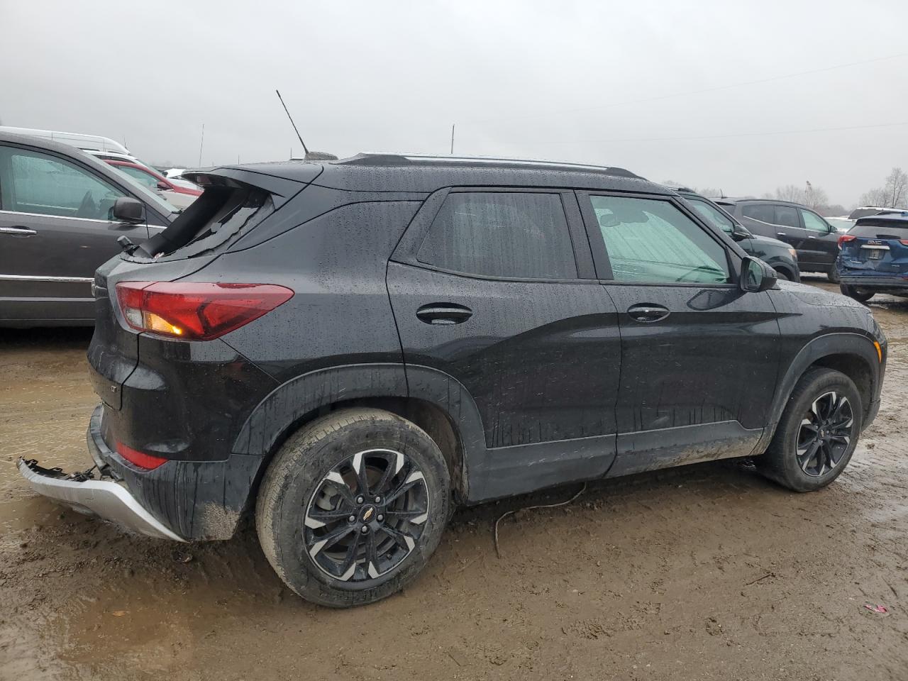 2021 Chevrolet TrailBlazer - Image 3