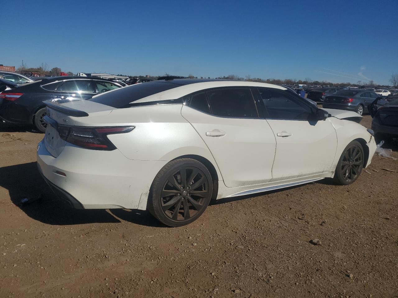 VIN 1N4AA6AV7KC364177 2019 NISSAN MAXIMA no.3